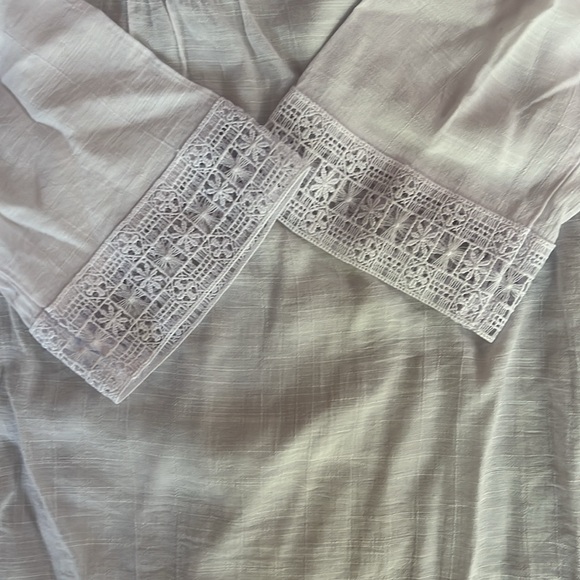 White peasant blouse - Picture 3 of 7